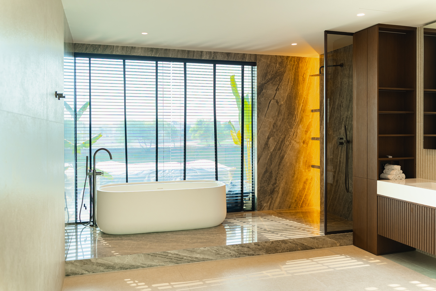 Fully Renovated | Extended | Golf Course View